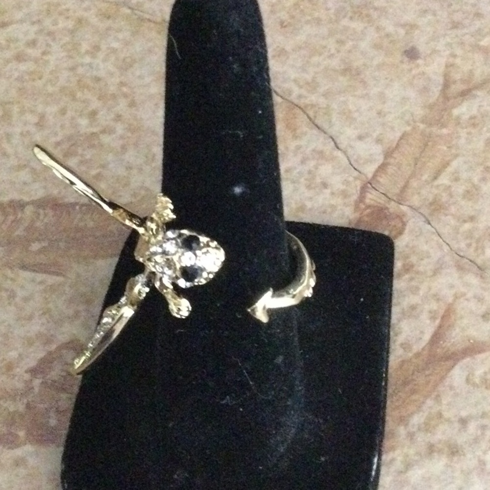 Dragon ring